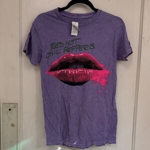 Red Hot Chili Peppers tee, small